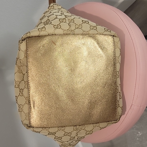 AUTHENTIC GUCCI PURSE - Picture 8 of 11